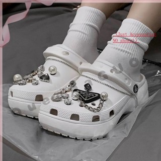 Violent bear accessories, chain CROCS Jibbitz set（ไม่รวมรองเท้า）Crocs jibbitz สติกเกอร์หัวเข็มขัด สําหรับตกแต่งรองเท้า crocs diy