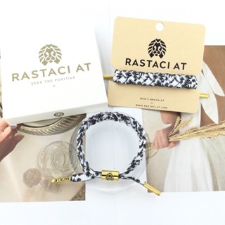 RASTAClAT สร้อยข้อมือพร้อมกล่องของขวัญสีขาวและสีดําใบถักกําไลข้อมือเยาวชนสําหรับผู้ชายและผู้หญิงสไตล์คู่แฟชั่นอินเทรนด์สิงโตชุดเชือกผูกรองเท้าสร้อยข้อมือน้ําหนักเบา