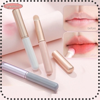 Bebettkiss แปรงทาลิปสติก ขนาดเล็ก 3 สี พร้อมฝาปิด สะดวก อุปกรณ์เสริม สําหรับผู้หญิง