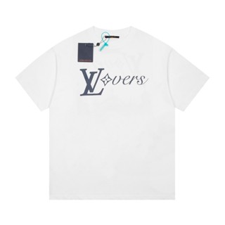 เสื้อยืดแขนสั้นลําลอง ทรงหลวม พิมพ์ลายตัวอักษร Lv และปราสาท อเนกประสงค์ สําหรับผู้ชาย และผู้หญิง