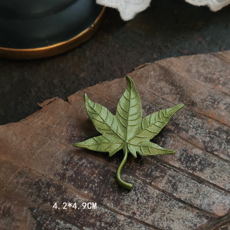 เข็มกลัด รูปดอกทานตะวัน ใบไม้ ประดับมุก เครื่องประดับ สไตล์คลาสสิก หรูหรา สําหรับผู้หญิง - รูปที่ 4