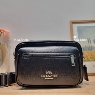 กระเป๋าสะพายข้างผู้ชาย สีดำเรียบ Men COA CJ509 ELIAS CROSSBODY BAG 002/007