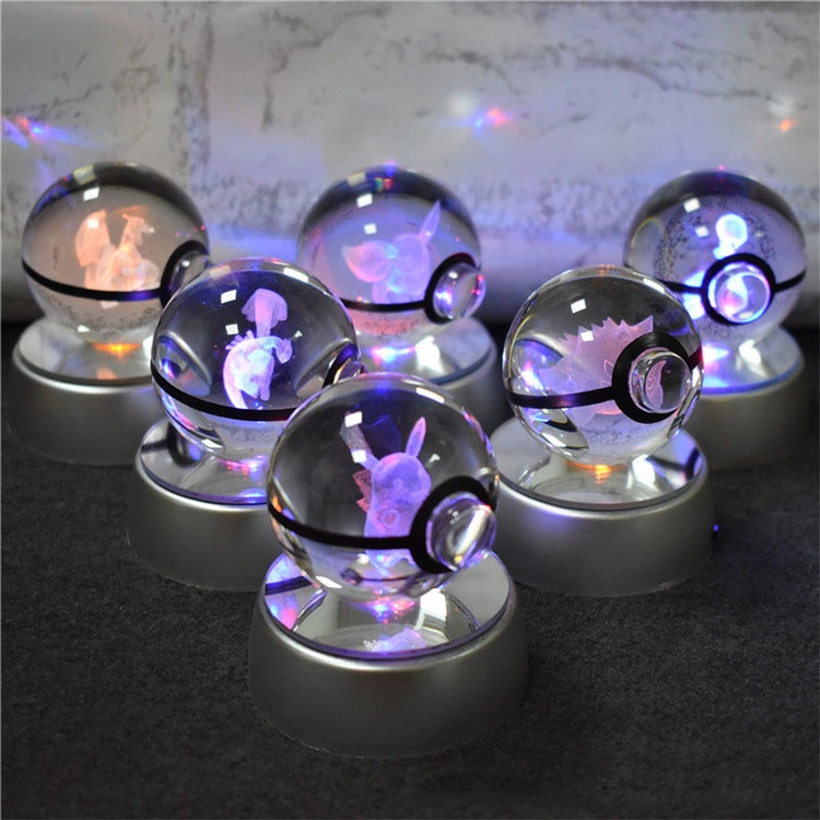 โคมไฟตั้งโต๊ะ LED รูปโปเกม่อน 3D คริสตัลบอล ชาร์จ USB สําหรับตกแต่งบ้าน ของขวัญวันเกิดเด็กผู้ชาย