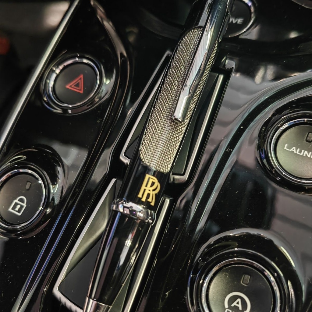 Rolls-Royce Rolls-Royce ปากกาลายเซ็นโลหะระดับไฮเอนด์กล่องของขวัญสีดําผู้ชายธุรกิจปากกาลูกลื่นหรูหราไ