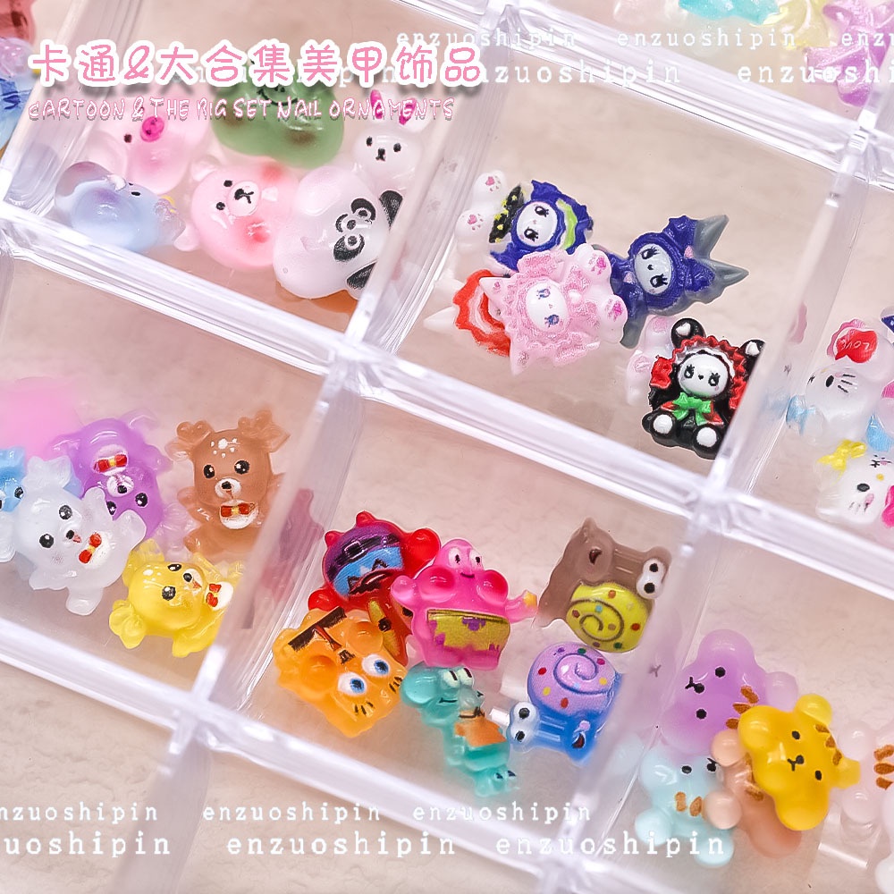สติกเกอร์ ลายการ์ตูนกระต่าย หมี สตรอเบอร์รี่ 3D คละแบบ สีขาว สําหรับตกแต่งเล็บ
