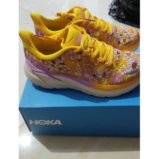 ใหม่ HOKA ONE ONE Clifton 8 รองเท้าวิ่ง สีเหลือง สีชมพู สําหรับผู้ชาย และผู้หญิง 2023 WZWV