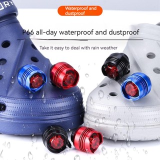 【2 ชิ้น】รองเท้า Crocs Jibbitz มีไฟ LED กันน้ํา เหมาะกับการวิ่งตอนกลางคืน ตั้งแคมป์ แพ็กคู่ DIY