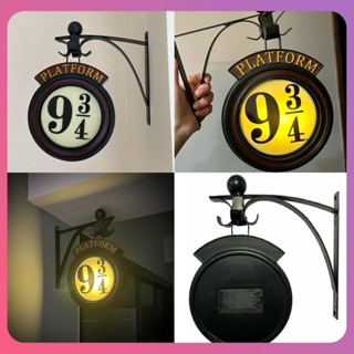 Creative Magic Harry Potter 9 3/4 Night Light Led โคมไฟแขวนผนังแพลตฟอร์ม Hogwartsed โคมไฟ 3 มิติ Harries Home Room Decor ของขวัญวันเกิดเด็ก [COD]