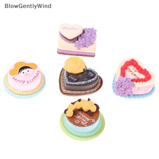 Blowgentlywind โมเดลเค้กวันเกิดจําลอง อาหารจิ๋ว ฟิกเกอร์แกล้งทําเป็นเล่น ของเล่นในครัว
 Bgw