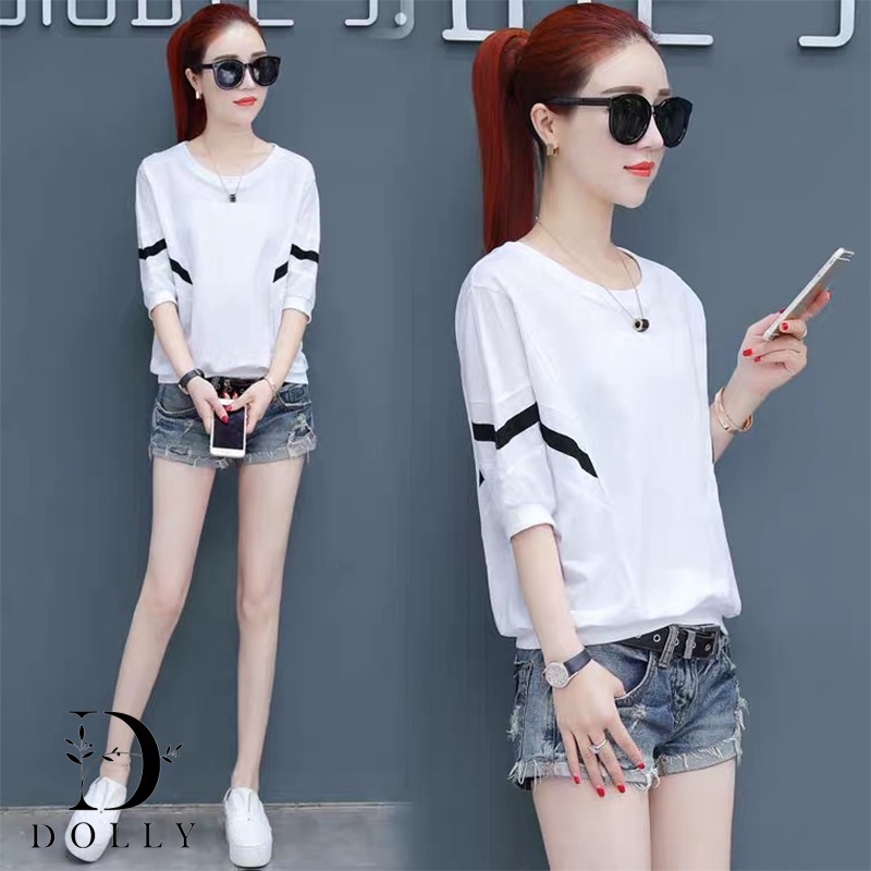 เสื้อยืดคอกลมแขนสามส่วนสีขาว ทางหลวม