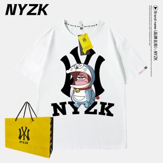 Nyzk เสื้อยืดลําลอง แขนสั้น พิมพ์ลาย Doraemon พลัสไซซ์ เข้ากับทุกการแต่งกาย แฟชั่นฤดูร้อน สําหรับสตรี