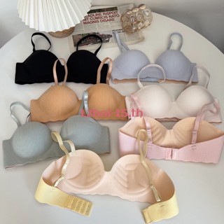พร้อ​มส่ง​​👙 เสื้อชั้นในดันทรง  ชุดชั้นใน เสื้อในไร้โครง มีฟองน้ำ ดันทรงด้านใน