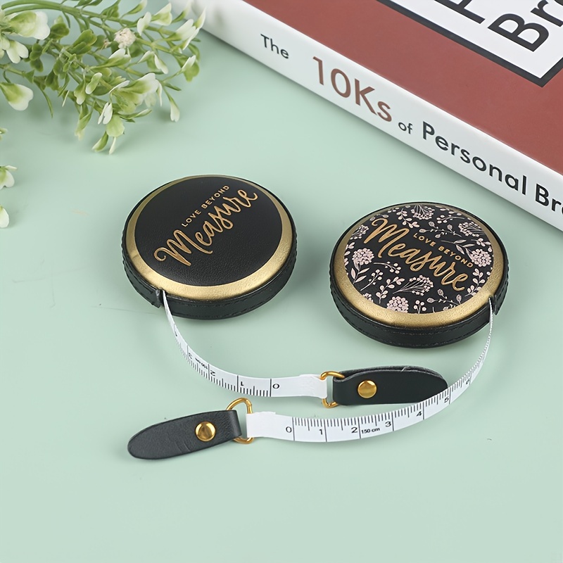 เทปวัดหนัง PU แบบพกพา ขนาดเล็ก 1.5 เมตร สไตล์เรโทร สําหรับเย็บผ้า จํานวน 1 ชิ้น