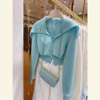 เสื้อสเวตเตอร์ถัก✨เสื้อครอปสีน้ำเงิน ผ้านิ่ม สีสวย คอตุ๊กตา แต่งกระต่ายน้อยน่ารัก