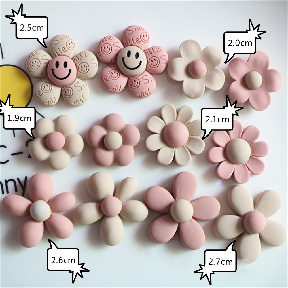 การ์ตูนดอกทานตะวัน croc Jibbits ยิ้มดอกไม้ Jibits Charm Daisy ดอกไม้ Jibitz Crocks สําหรับเด็กรองเท้