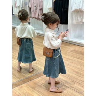 Korean style childrens clothing 2023 Autumn New girls Western style design shirt fashionable woolen denim skirt set RHFT