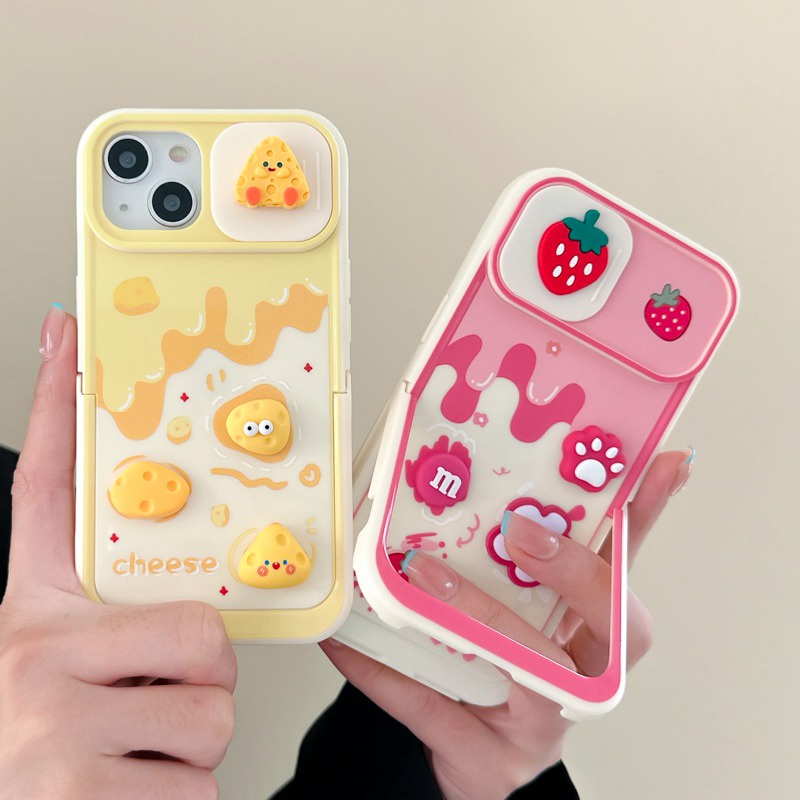 【Push Window & Holder】เคสโทรศัพท์มือถือ ซิลิโคนนิ่ม ผิวด้าน ลายสตรอเบอร์รี่ ชีส พร้อมตุ๊กตา สําหรับ iPhone 14 + Plus 12 13 Pro Max 11
