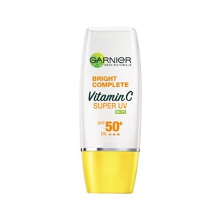 Garnier การ์นิเย่ สกิน แนทเชอรัลส์ ไบรท์ คอมพลีท วิตามิน ซี ซูเปอร์ ยูวี สปอต-พรูฟ ซันสกรีน เอสพีเอฟ50+ พีเอ++++ แมทท...