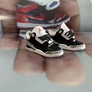 3rd generation AJ3 black cement co branded white cement พวงกุญแจรองเท้าเปล่า Jordan 3D รองเท้าผ้าใบ รุ่นสามมิติ