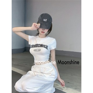 Moon  เสื้อครอป เสื้อแฟชั่นผู้หญิง y2k สีพื้น สําหรับผู้หญิง ใส่ไปคลับ ปาร์ตี้ 2023 NEW Jl1235 สบาย Korean Style Chic Trendy A29J1AX 36Z230909