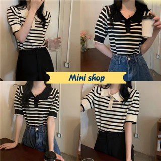 Mini shop🌸พร้อมส่ง🌸 (81056) เสื้อไหมพรมลายทาง แขนสั้น คอปก  ดีเทลกระดุมด้านหน้า