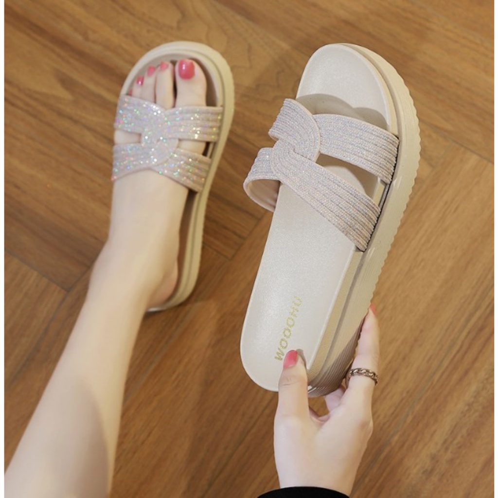 🅲🅷🅸🅲&🅲🅾🅾🅻 รองเท้าแบบสวม คาดไขว้แต่งประกายเพชร 3 สี ไซส์ 36-40