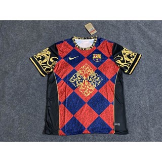 เสื้อกีฬาแขนสั้น คอกลม ลายทีมชาติฟุตบอล La Liga Barcelona Special Edition 23-24 สีดํา สีทอง