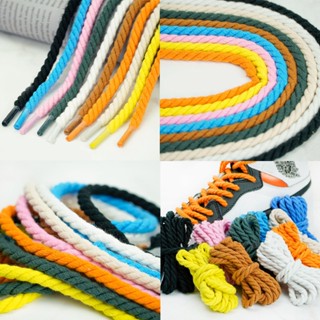 เชือกผูกรองเท้ากีฬา น้ําหนักเบา สีแคนดี้ แฟชั่นสําหรับผู้หญิง 0.6 มม. 1 คู่