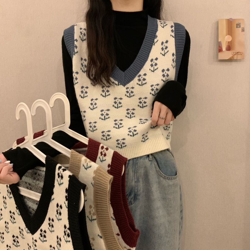Anna 23165 สินค้าแฟชั่น เสื้อกั๊กไหมพรม ลายวินเทจ เนื้อผ้าดี ไม่หนาไม่บางมาก