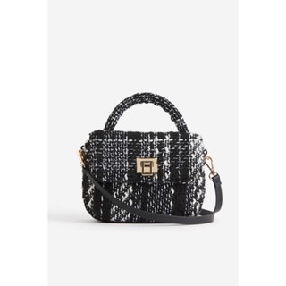 H&amp;M  Woman Textured-weave crossbody bag 1182419_1