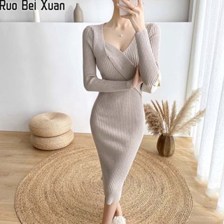 Ruo Bei Xuan ผู้หญิงใหม่สไตล์ฝรั่งเศสซ้อนปมบิดกระชับสัดส่วนเนื้อแนวตั้งชุดถักเสื้อสเวตเตอร์กระโปรงยาว