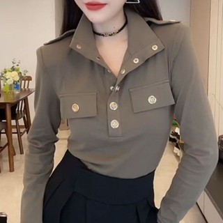 เสื้อกันหนาวแขนยาว คอปกโปโล ผ้าฝ้ายแท้ ขนาดเล็ก แต่งกระดุมโลหะ แฟชั่นฤดูใบไม้ผลิ และฤดูใบไม้ร่วง สําหรับผู้หญิง
