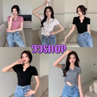 JJ shop 💜พร้อมส่ง  เสื้อไหมพรมแขนสั้น คอเว้าวีเล็กๆน่ารักใส่สบายมาก "40017" -C -N