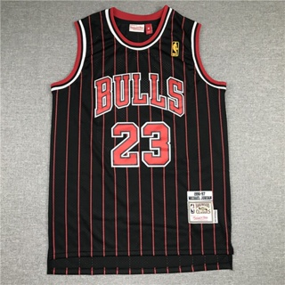 เสื้อกีฬาแขนสั้น ลายทีม Motion NBA Michael Jordan Chicago Bulls Mitchell Ness 1996-97 สไตล์เรโทร สําหรับผู้ชาย สีดํา 201649