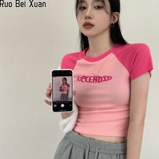 RUO BEI XUAN ผู้หญิงใหม่สีชมพูหวานร้อนสาวแน่นน่ารักฝรั่งเศสสั้นด้านบนหญิงบางพอดีเจาะสีตีเสื้อยืดแขนสั้น