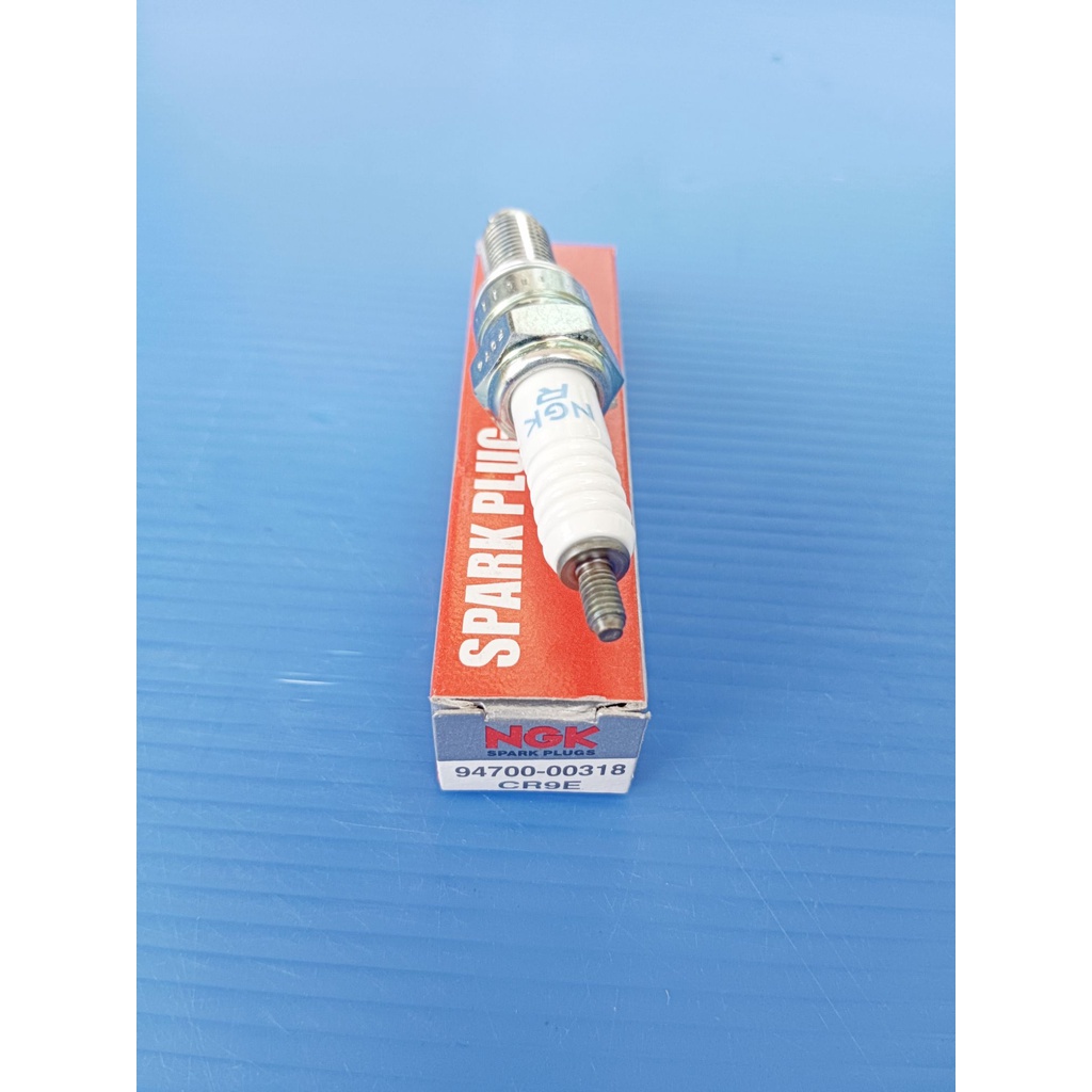 94700-00318หัวเทียน(CR9E)แท้YAMAHA YZF,R15, M-Slaz อะไหล่แท้YAMAHA()1ชิ้น
