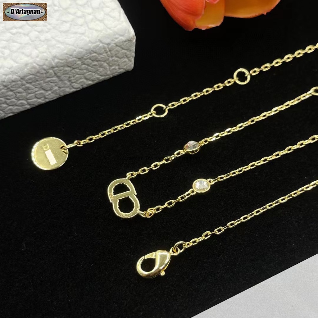 {TOP} Clair D LUNE สร้อยคอ โลโก้ CD เพชร มุก หน้าทอง โลหะ สร้อยคอทองเหลือง ชุบทอง ซีลเหล็ก สไตล์เกาหลี 2023 สร้อยคอผู้หญิง ไม่จางหาย