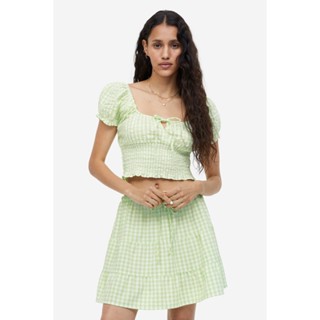 H&amp;M  Woman Puff-sleeved smocked blouse 1134791_2