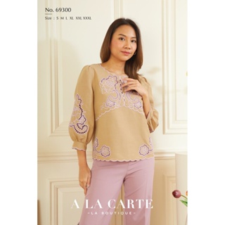 69300 A La Carte เสื้อลินืนงานปักฉลุ เนื้อใยธรรมชาติ แขน 4 ส่วน สวยหรู มีซับใน