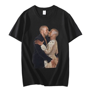 เสื้อยืด ผ้าฝ้าย พิมพ์ลายกราฟฟิค Rapper Kanye West Kissing โอเวอร์ไซซ์ สไตล์ฮิปฮอป สําหรับผู้ชาย