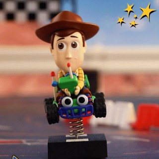 P POPMART POPMART Pixar Shaking Series กล่องปริศนารถยนต์ Disney สินค้าใหม่ Woody Strawberry Bear