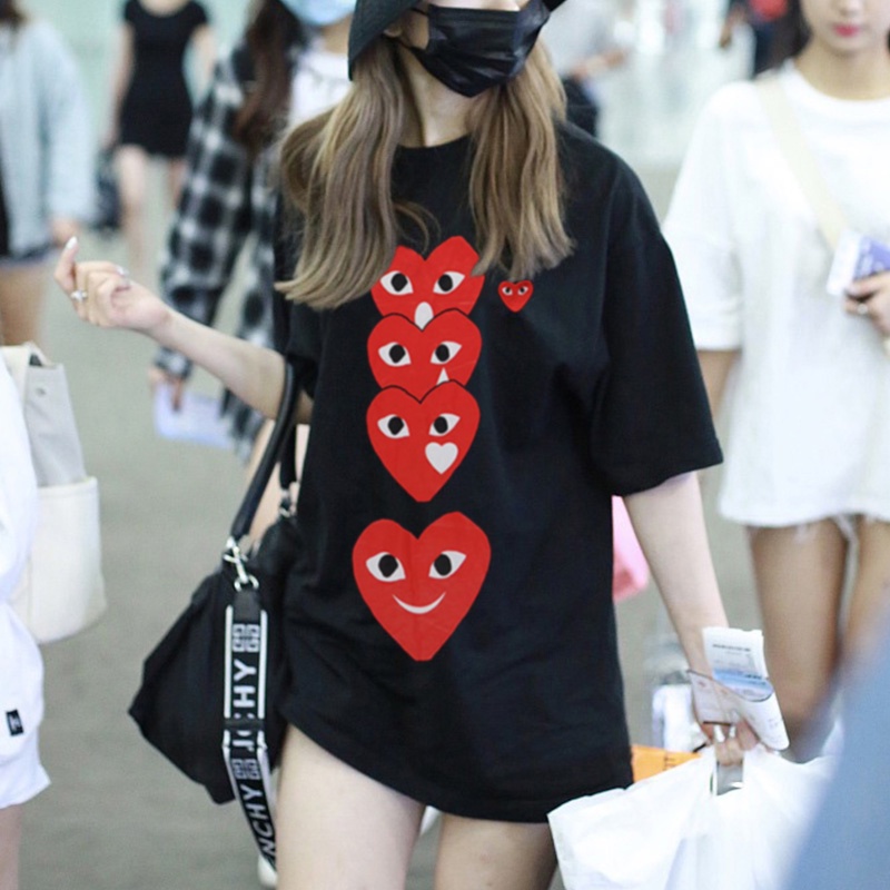 CDG Kawakubo Rei เสื้อยืดรูปหัวใจผู้หญิงเล่นคลาสสิกพิมพ์คู่ Casual 200GSM รอบคอแขนสั้นผู้ชาย