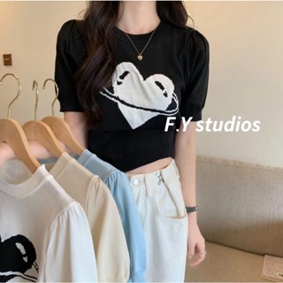 NO.270  พร้อมส่ง เสื้อครอปคอกลม แขนสั้น ลายปักหัวใจ คอกลม สุดน่ารัก เสื้อยืดไหมพรม สไตล์เกาหลี สําหรับผู้หญิง