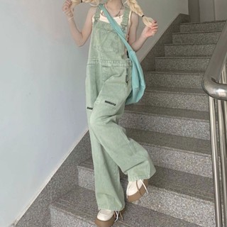 🥑Green Jumpsuit👖เหมาะกับฤดูร้อน สําหรับผู้หญิงชุดเอี๊ยมกางเกงยีนขากว้างทรงหลวม สีเขียวเข้ากับทุกการแต่งกายเอี๊ยมสีครีม