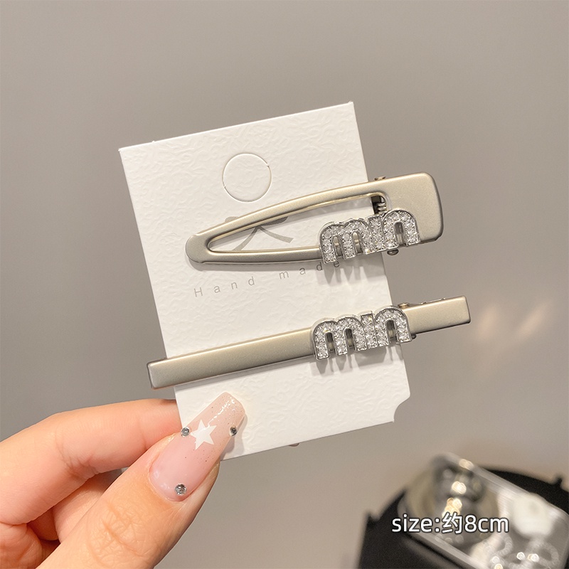 กิ๊บติดผมโลหะ รูปตัวอักษร ประดับพลอยเทียม สไตล์เกาหลี สําหรับผู้หญิง - รูปที่ 5