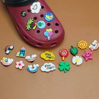 พร้อมส่ง กระดุมติดรองเท้า Croc Jibz Pins หลากสีสัน DIY