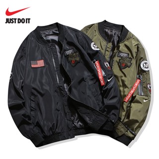 Nike เสื้อแจ็กเก็ตบอมเบอร์ คลาสสิก 100% กันลม ใส่กลางแจ้งได้ แฟชั่นสําหรับผู้ชาย