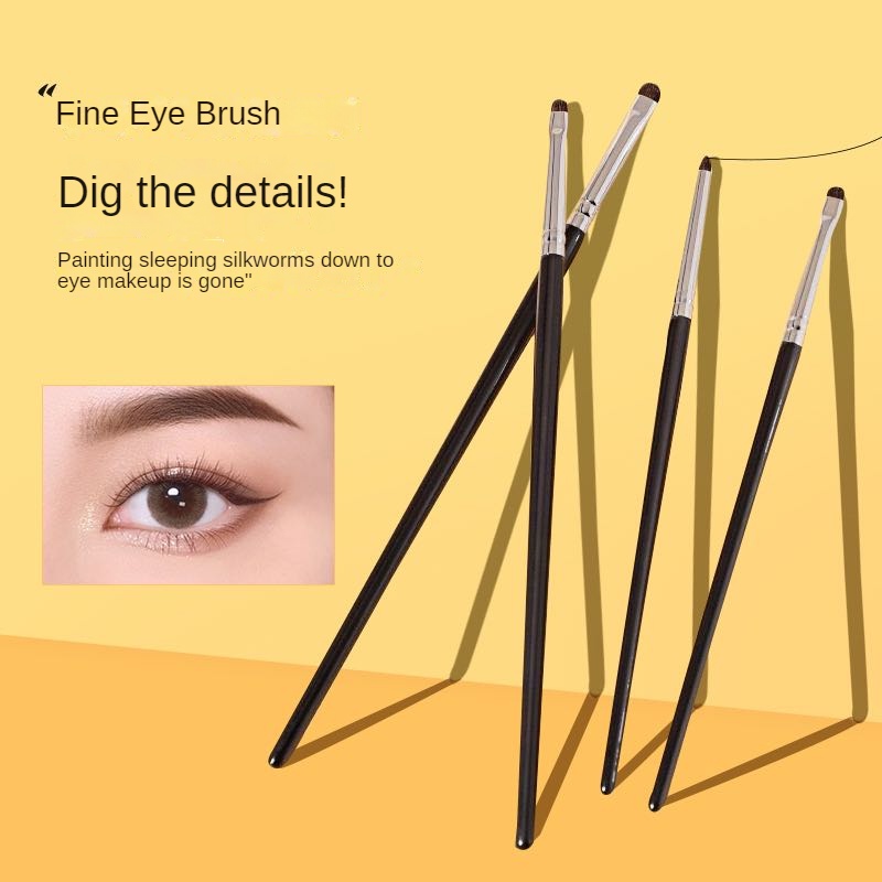 Fine Eye Detail Brush Smudge Eyeshadow Brush แปรงอายไลเนอร์ชุดแปรงแต่งหน้าผมสัตว์แบบพกพา