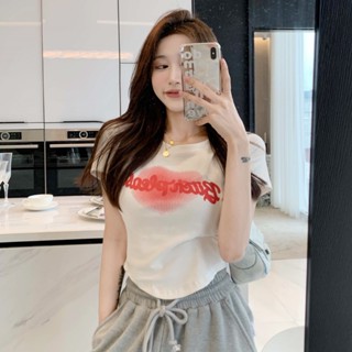 Korean🧧 เสื้อยืดสกรีนลายหัวใจ Bitch แขนสั้น ชายโค้ง 2 สี