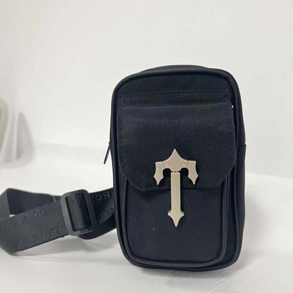 Trapstar crossbody bag

